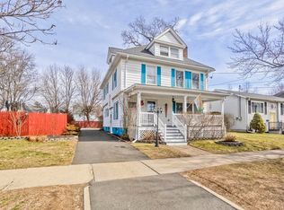 29 Eddywood St, Springfield, MA 01118