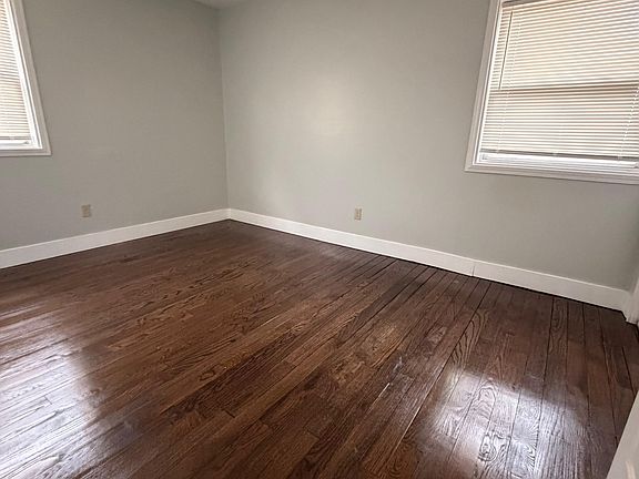 5th image of 600 Middletown Ave #2