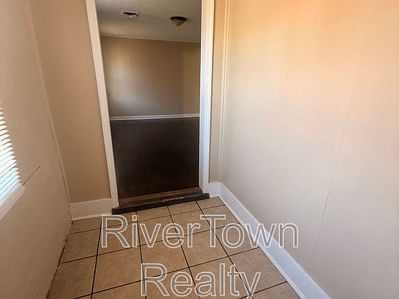 3rd image of 1489 Titus Rd