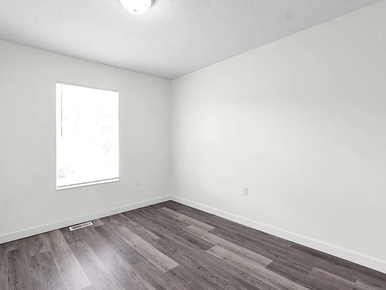 Morgan Glen — Photo 14