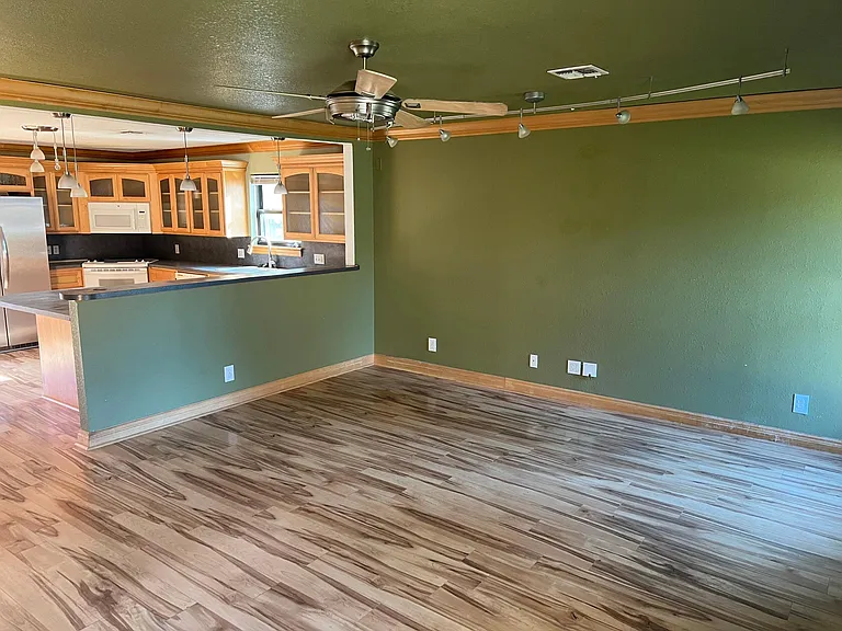2318 Heritage Trl — Photo 11