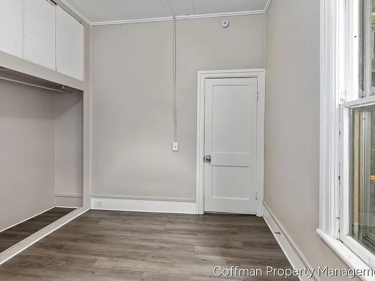 1545 Queen Ave NE — Photo 20