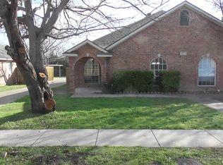 217 San Angelo Ave STE A, Benbrook, TX 76126