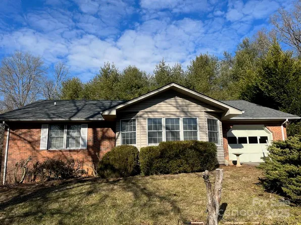 3747 Brevard Rd, Hendersonville, NC 28791