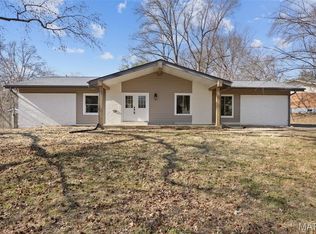170 Saddleford Dr, Chesterfield, MO 63017