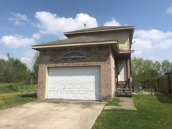 1411 Lake View Cir W, Brookshire, TX 77423
