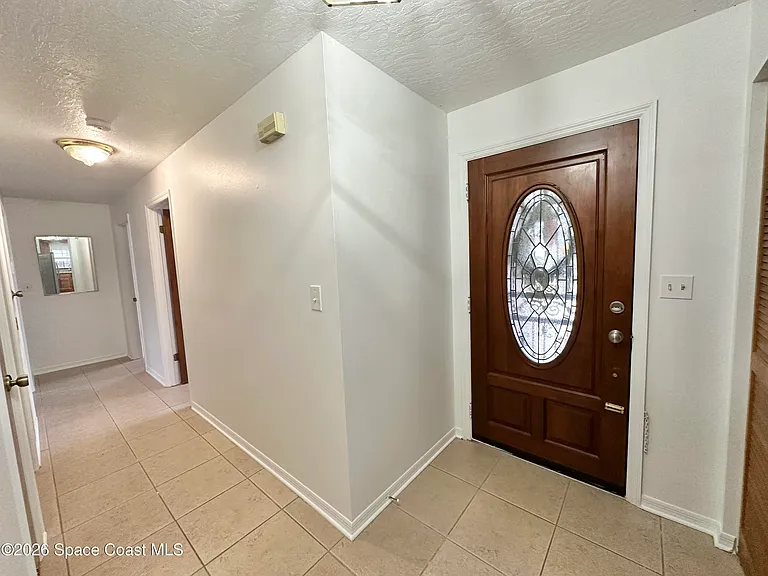 522 Karney Ave NE — Photo 5