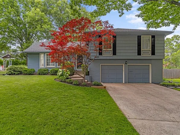 11235 Grand Ave, Kansas City, MO 64114
