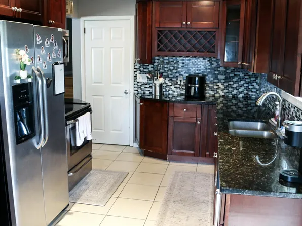 3113 65th Ave N, Brooklyn Center, MN 55429