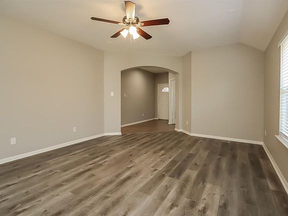 5th image of 3281 Gladewater Ln