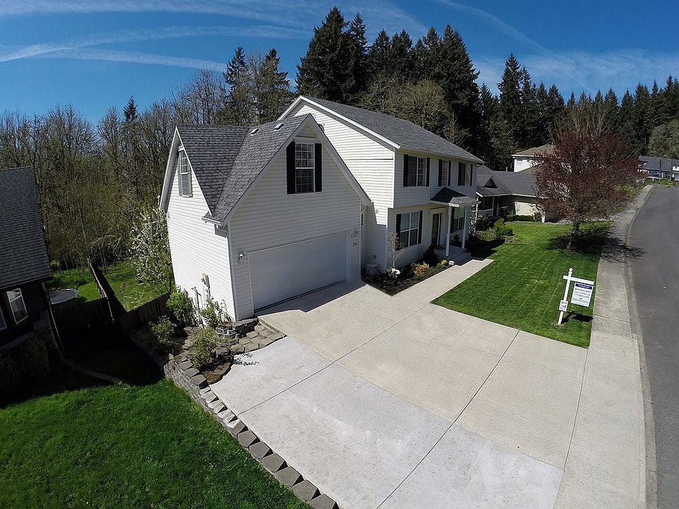 1st image of 300 NE 14th Ave