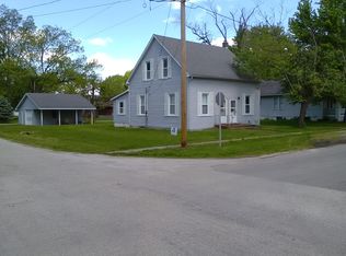 408 S Clinton St, New Athens, IL 62264