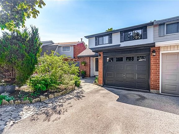 3rd image of 148 Saint Andrews Dr