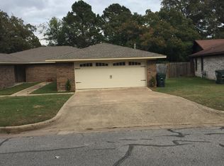 4708 Edinburgh Dr, Tyler, TX 75703