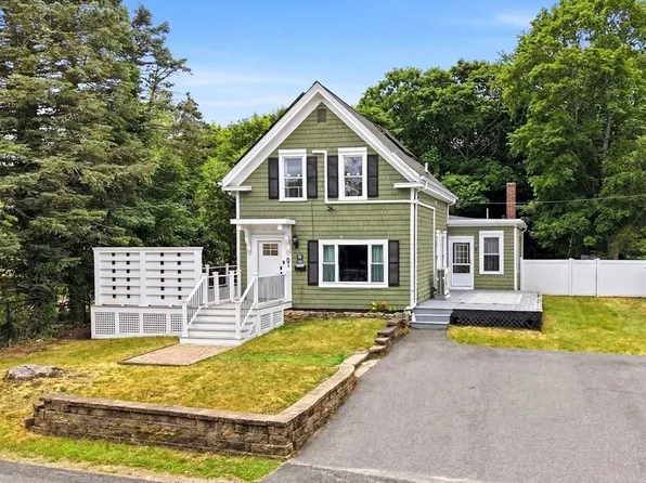 31 Charles St, Weymouth, MA 02189