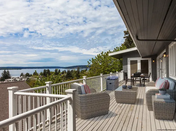 10228 NE 58th St, Kirkland, WA 98033