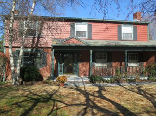 144 Cliff St, Burlington, VT 05401