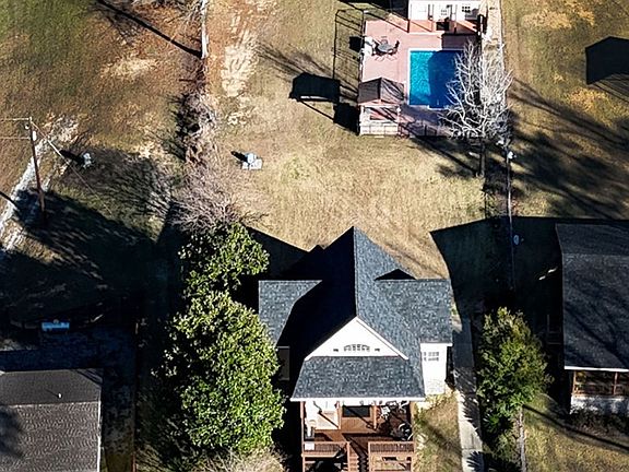 3rd image of 161 Sunflower Ct