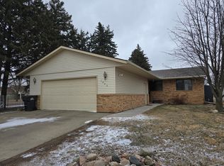 1903 Willow Ave, Worthington, MN 56187