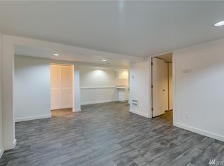 7112 Linden Ave N APT 1, Seattle, WA 98103