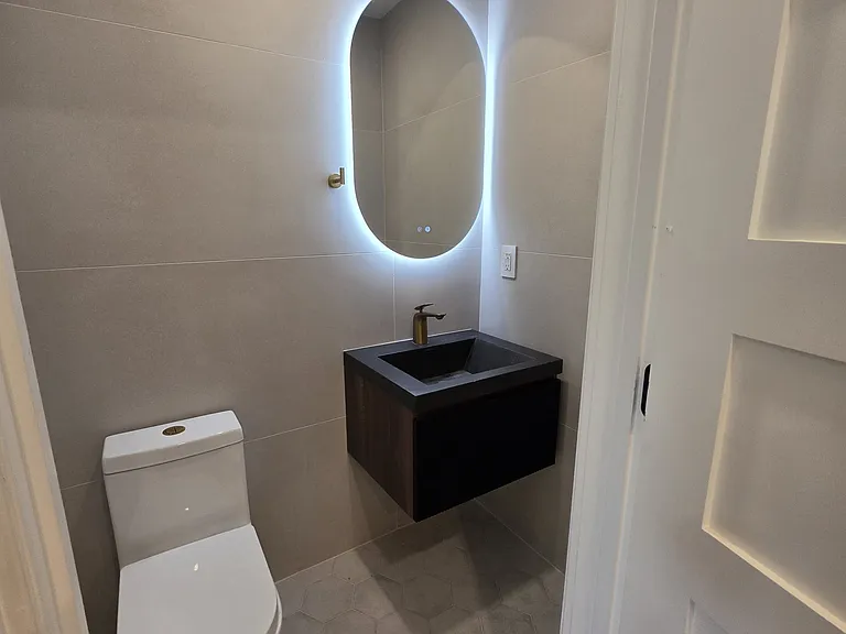 1453 Morris Ave #2 — Photo 9
