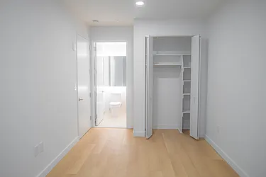 Rented by Metro Loft Management