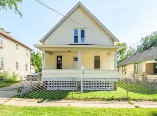 552 Spruce St, Aurora, IL 60506