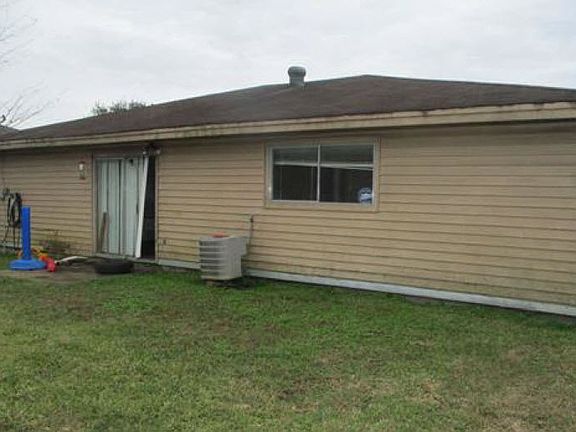 4th image of 9140 Landis Dr