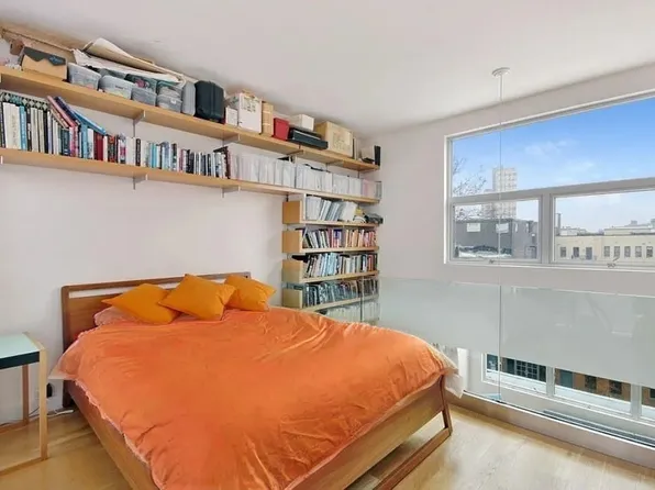 602 Bergen Street image 3 of 21