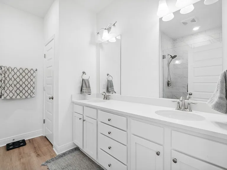627 Las Roblas Grande Dr — Photo 16