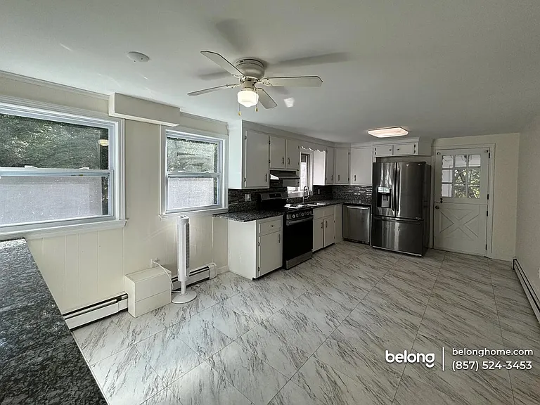 36 Allen Rd — Photo 4