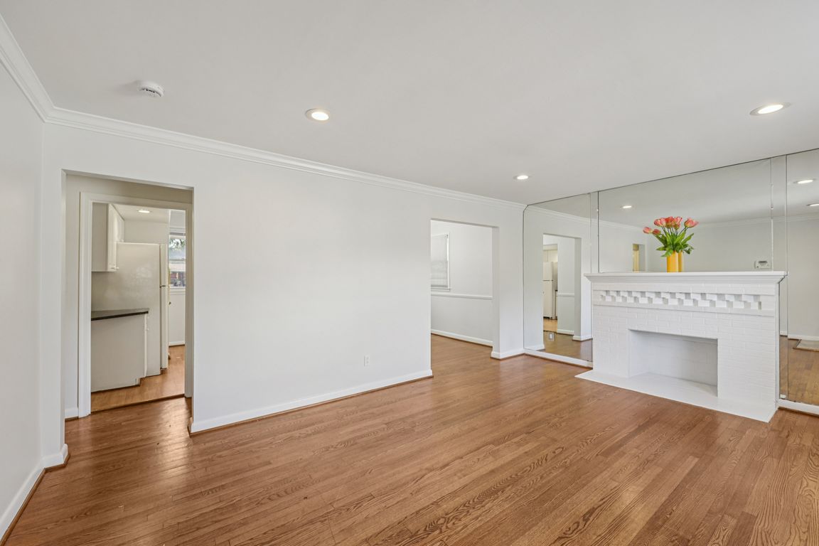 next background image