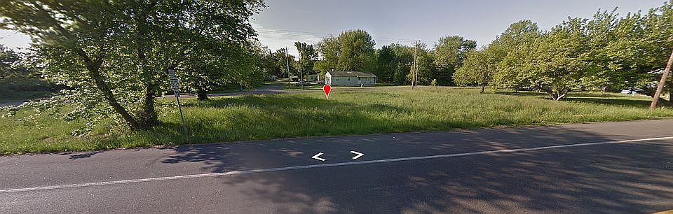 2nd image of 23676 Hannah Henry Way