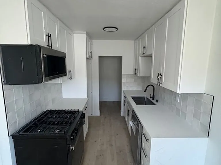 7566 Fillmore Dr — Photo 3