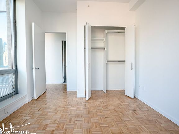 4th image of 455 W 37th St APT 1012