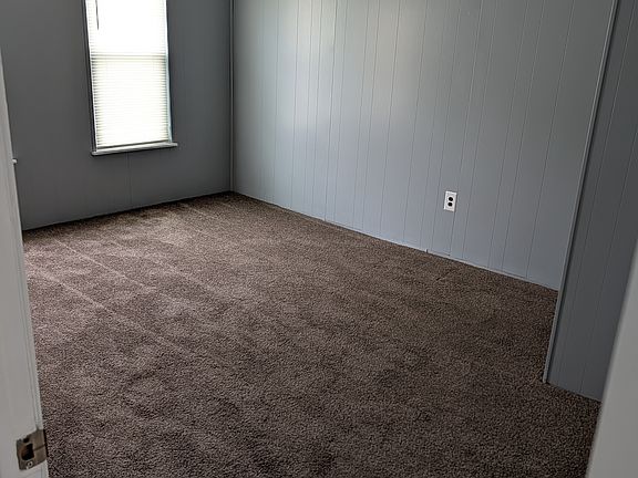 5th image of 129 1/2 Union St #129-1/2