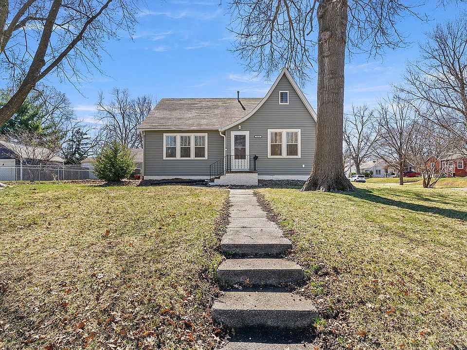5018 Urbandale Ave, Des Moines, IA 50310 Zillow