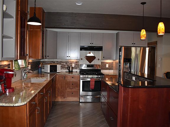 4th image of 845 F St Unit B