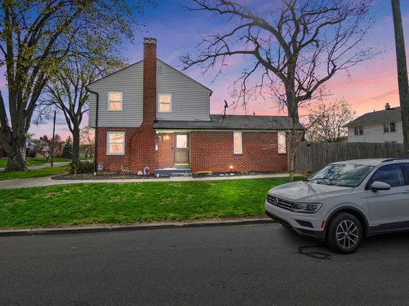 3033 Wicklow Rd, Columbus, OH 43204