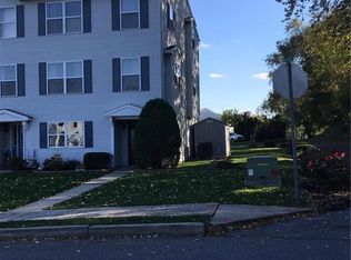 1274 Delphi Dr, Whitehall, PA 18052