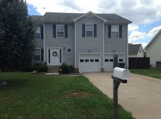1404 Addison Dr, Clarksville, TN 37042
