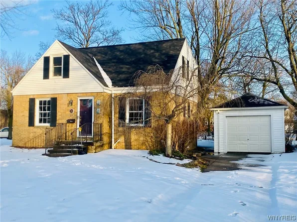 16 Avalon Dr, Buffalo, NY 14226