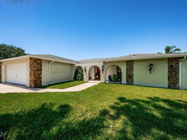 11393 102nd Ct, Seminole, FL 33778