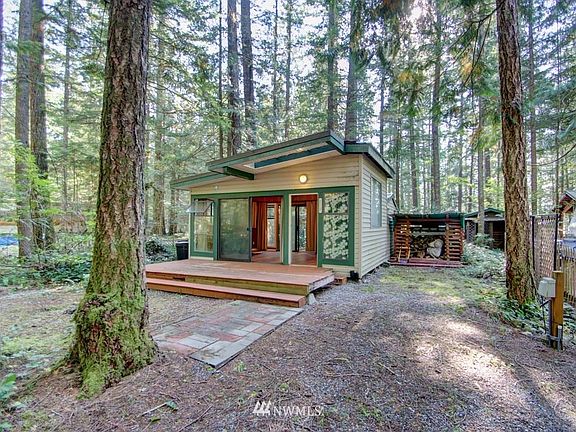 5th image of 161 6 Chanterelle Dr
