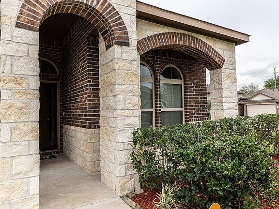 2nd image of 13902 Cypress Meadows Dr