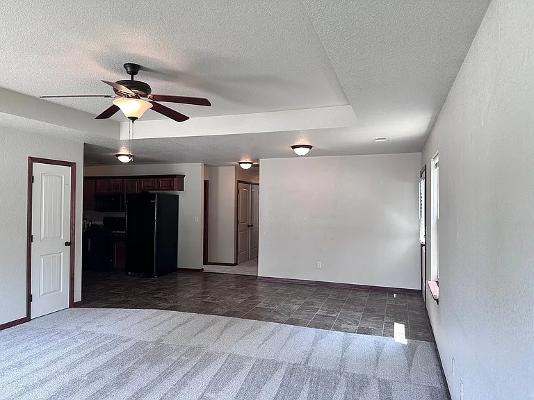 145 SE Rose Garden Ln — Photo 7