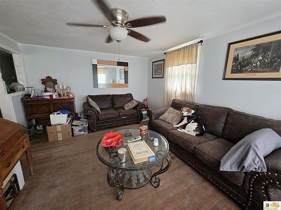2nd image of 105 Ann Ave