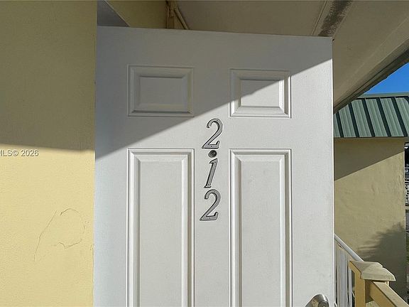 2nd image of 505 NW 177th St APT 212
