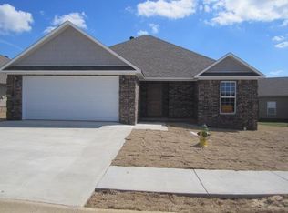 50 Ashcraft Ct, Paragould, AR 72450