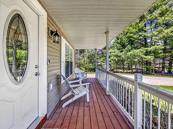 5th image of 555 Bellevue St